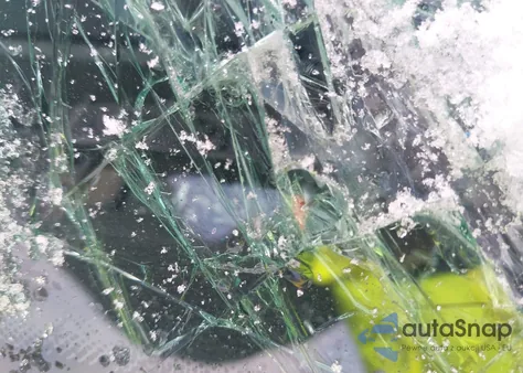 2018 Hyundai Tucson Sel z USA, uszkodzony, nr VIN KM8J3CA48JU639716